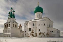 Manastiri i Trinisë së Shenjtë Alexandro Svirsky Manastiri Njerëzor Oleksandro Svirsky